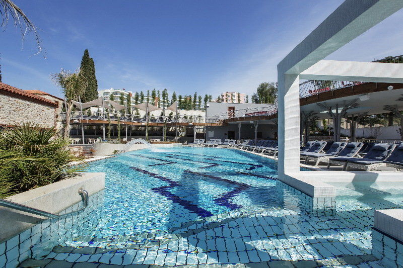 Doubletree By Hilton Hotel